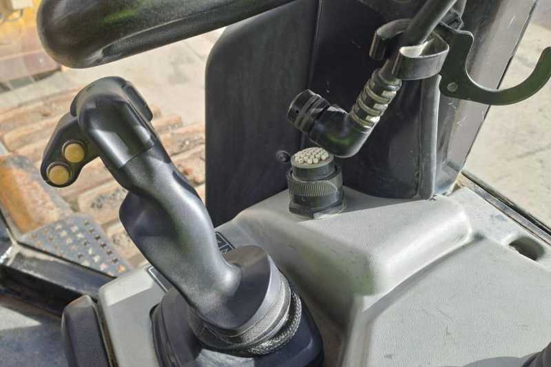 OmecoHub - Immagine CATERPILLAR D6N-XL